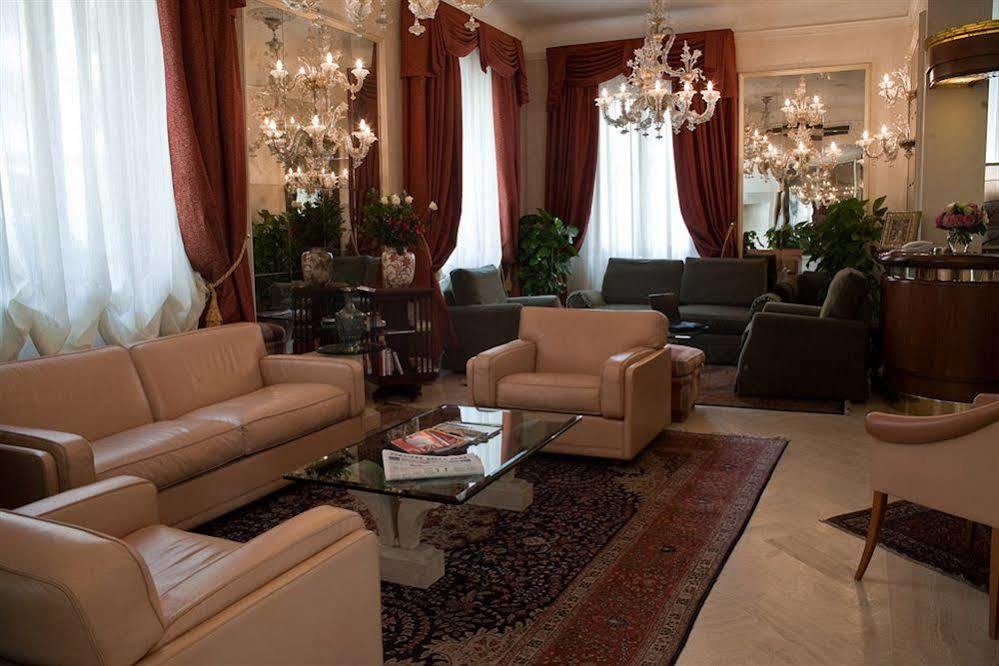 C-hotels De Rose Palace Hotell