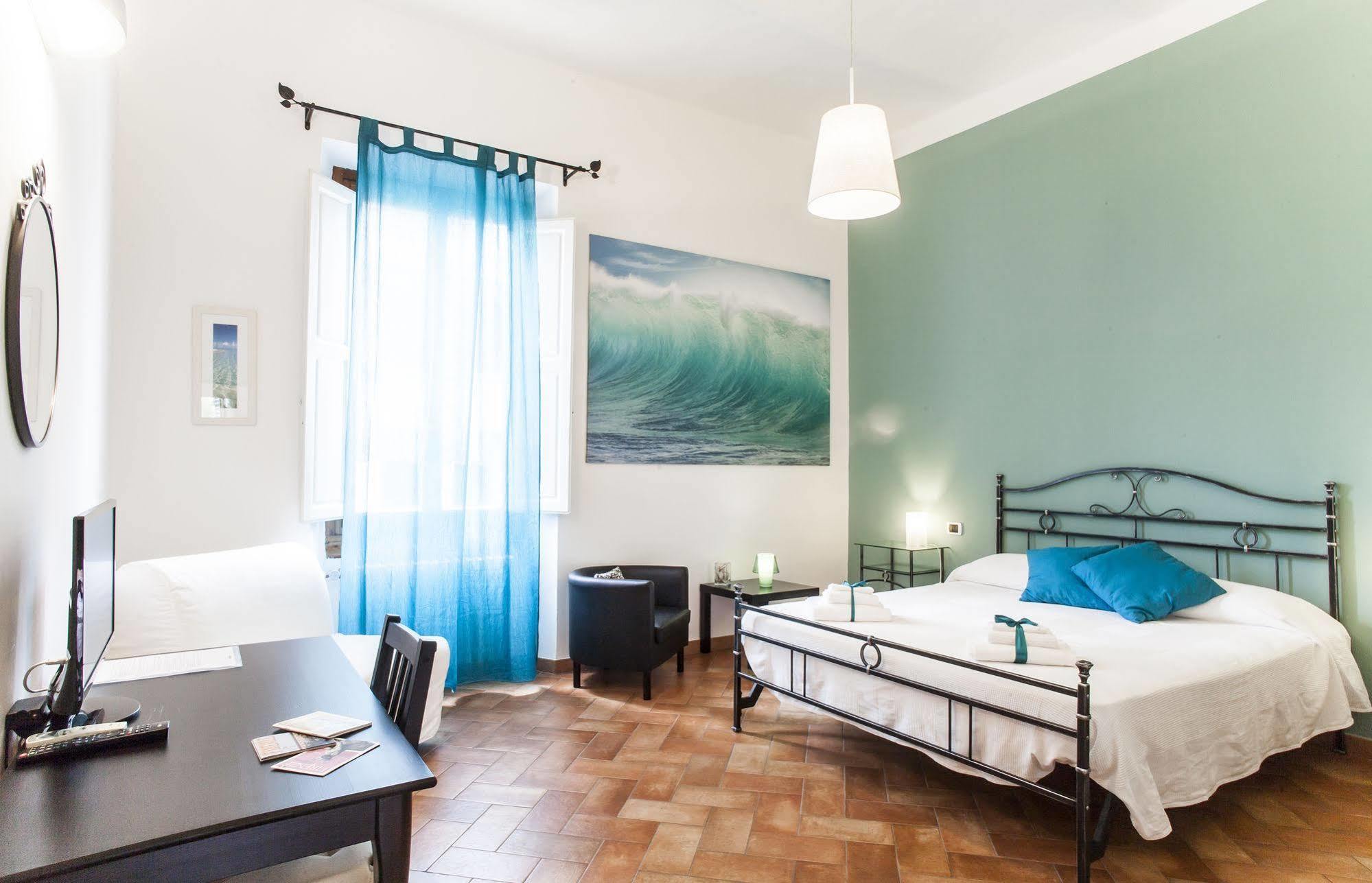 Couette-café Chez Moi 3*