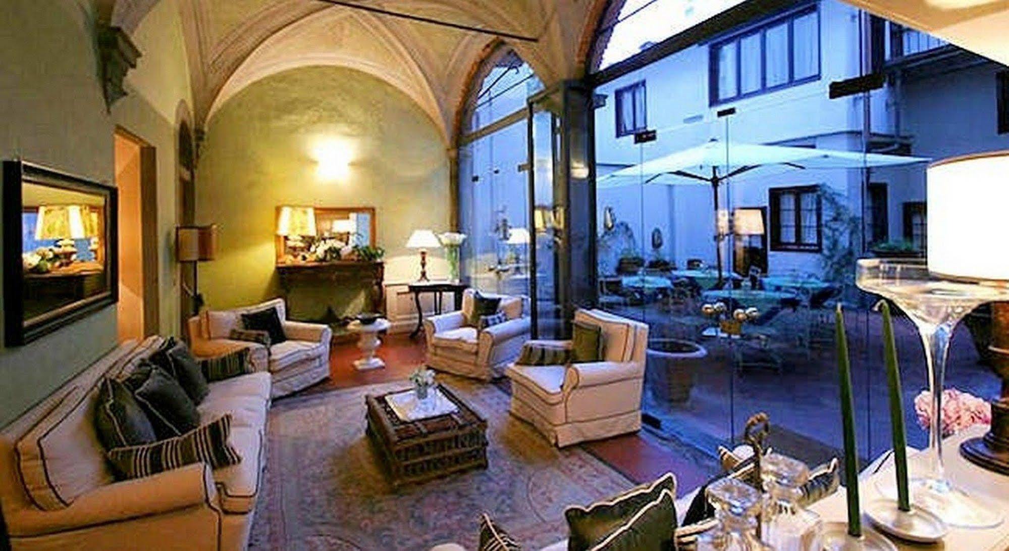 J And J Hotel Firenze