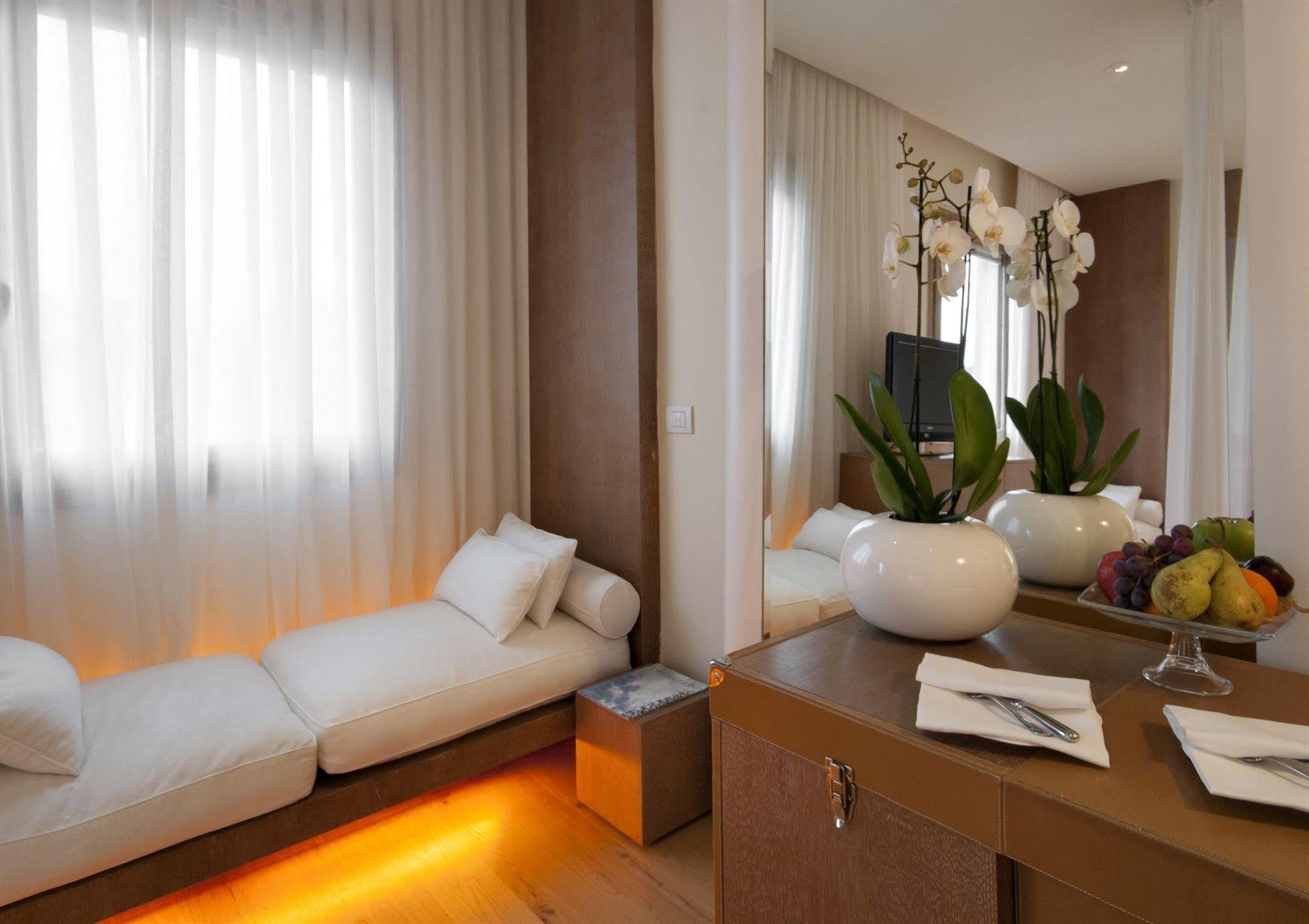 Continentale - Lungarno Collection Hotel