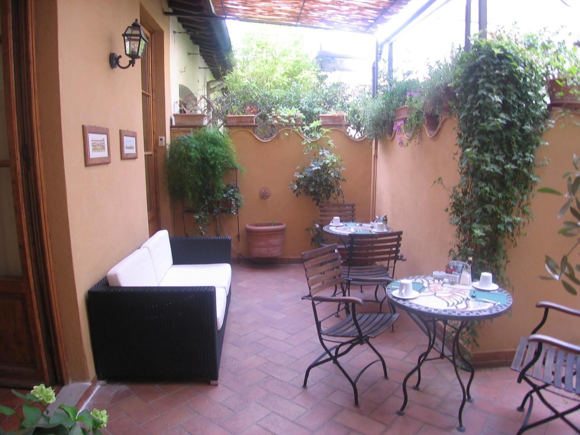 La Casa Del Ghiberti Bed & Breakfast 3*