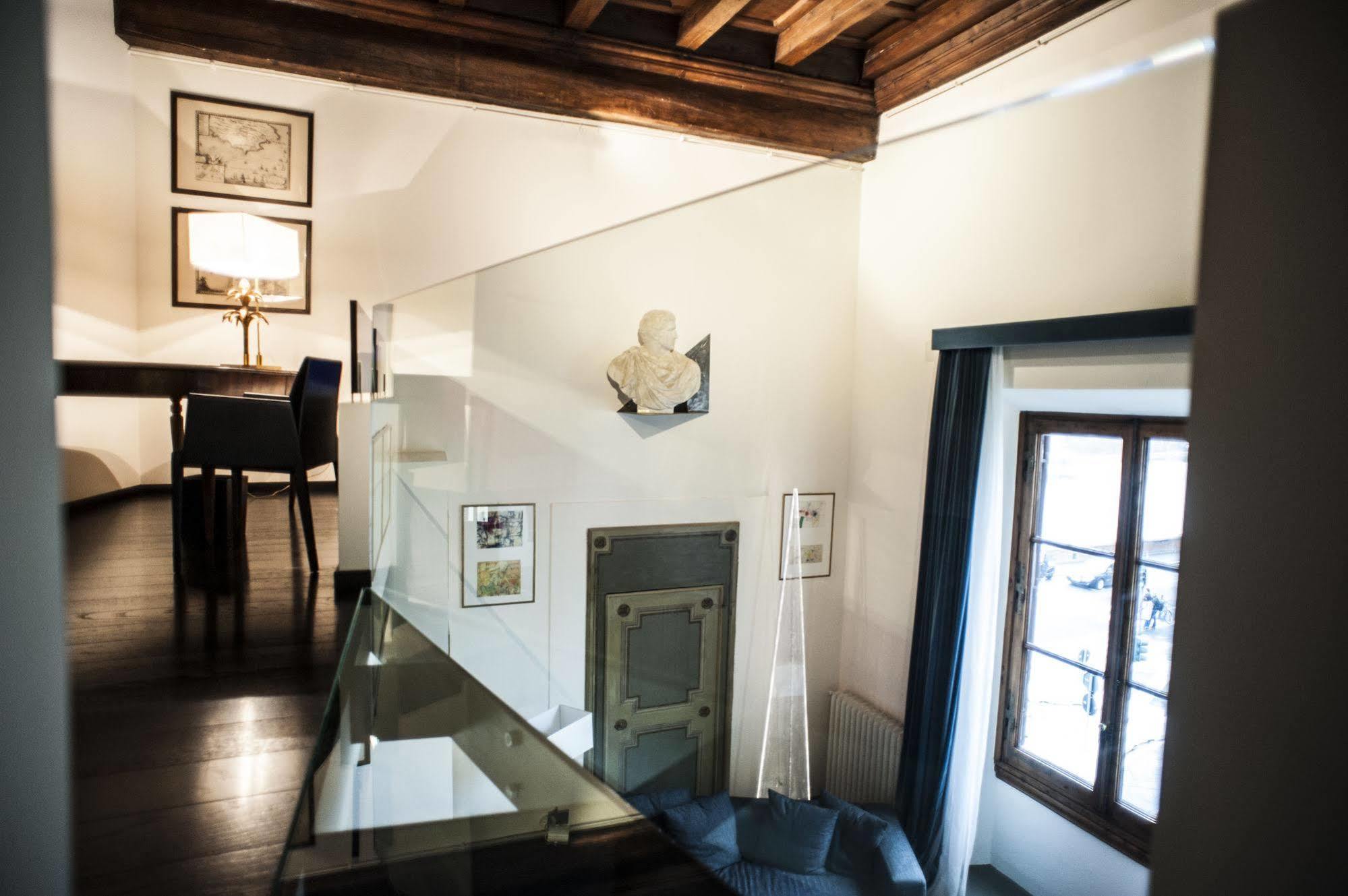 Leone Blu | Esperienze Firenze