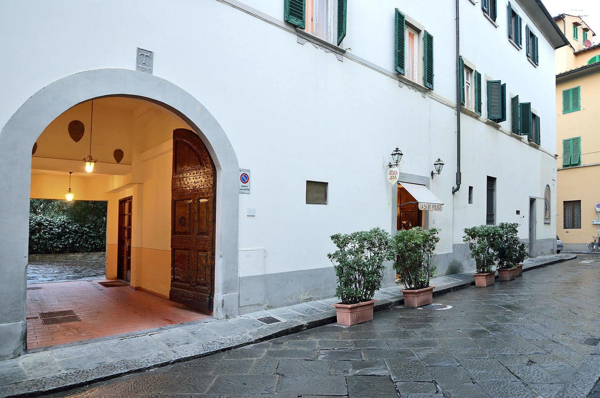 Vasari 3* Florence