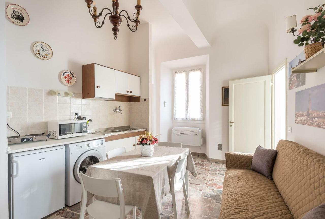 Le Grazie In Superb Location Lejlighed *