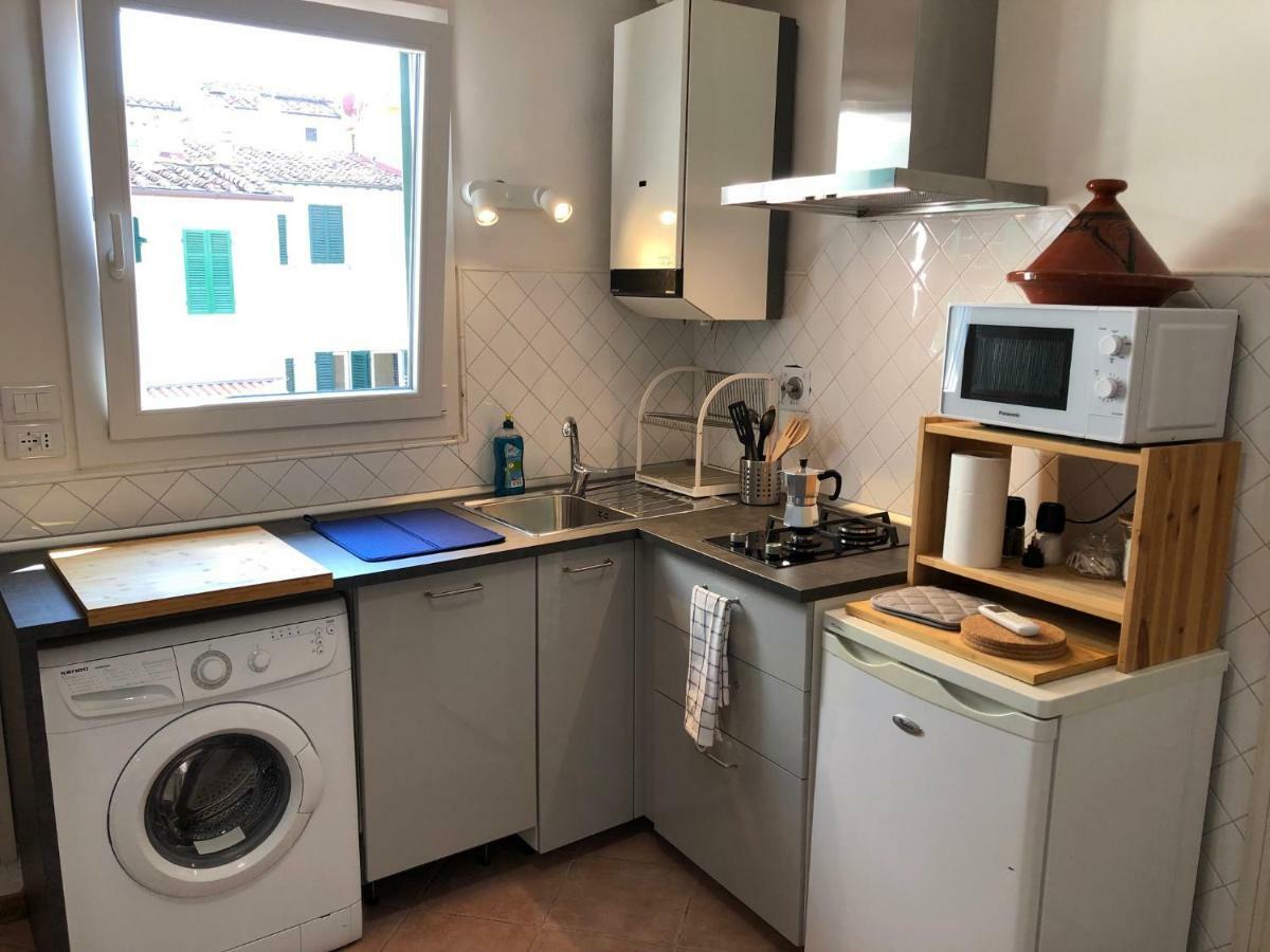 Piaggione Apt, Galante In * Florence