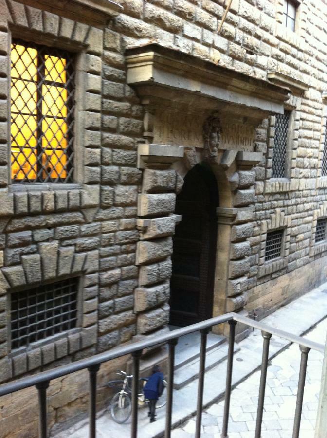 Leoni Apartment *