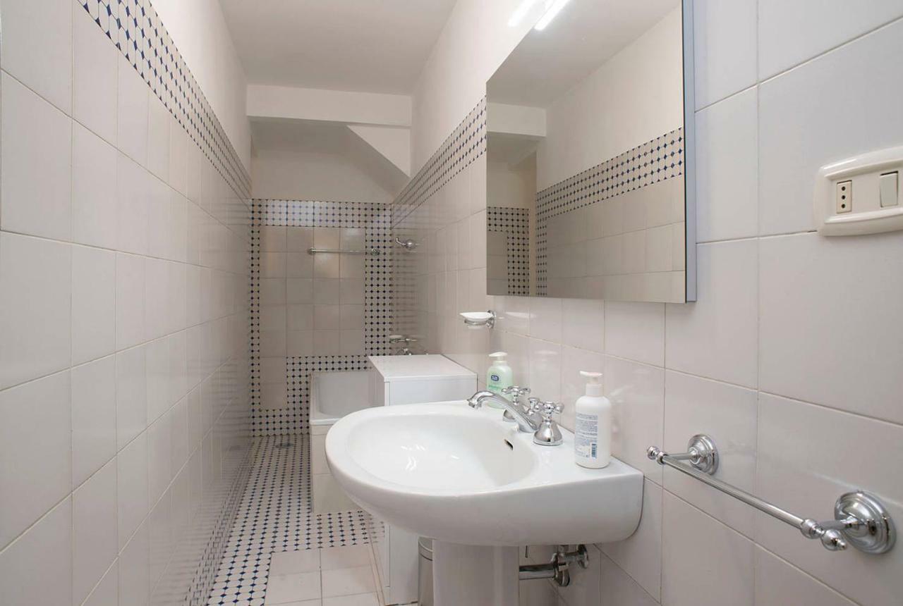 Apartment Vasco Pratolini Di Stefania Sesto Florence
