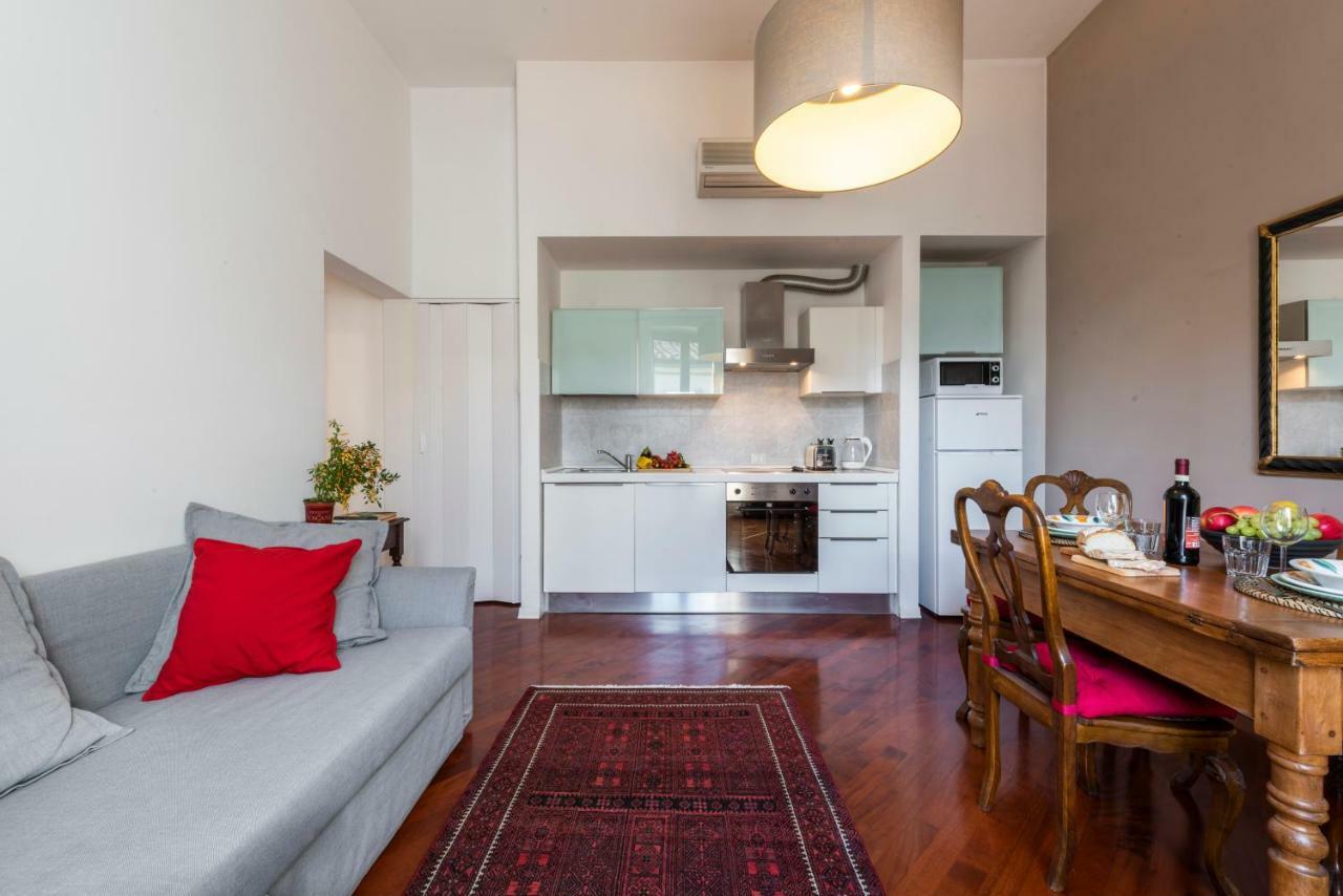 Renovated 19th-century In An Authentic Area Leilighet