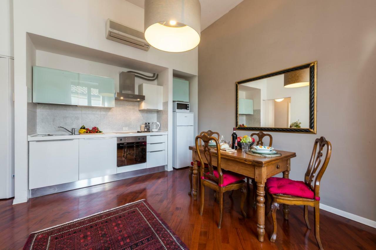 Renovated 19th-century In An Authentic Area Leilighet *