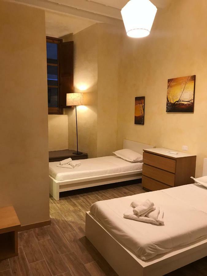 Leonardo's Signoria Flat By Florencehospitality * Firenze