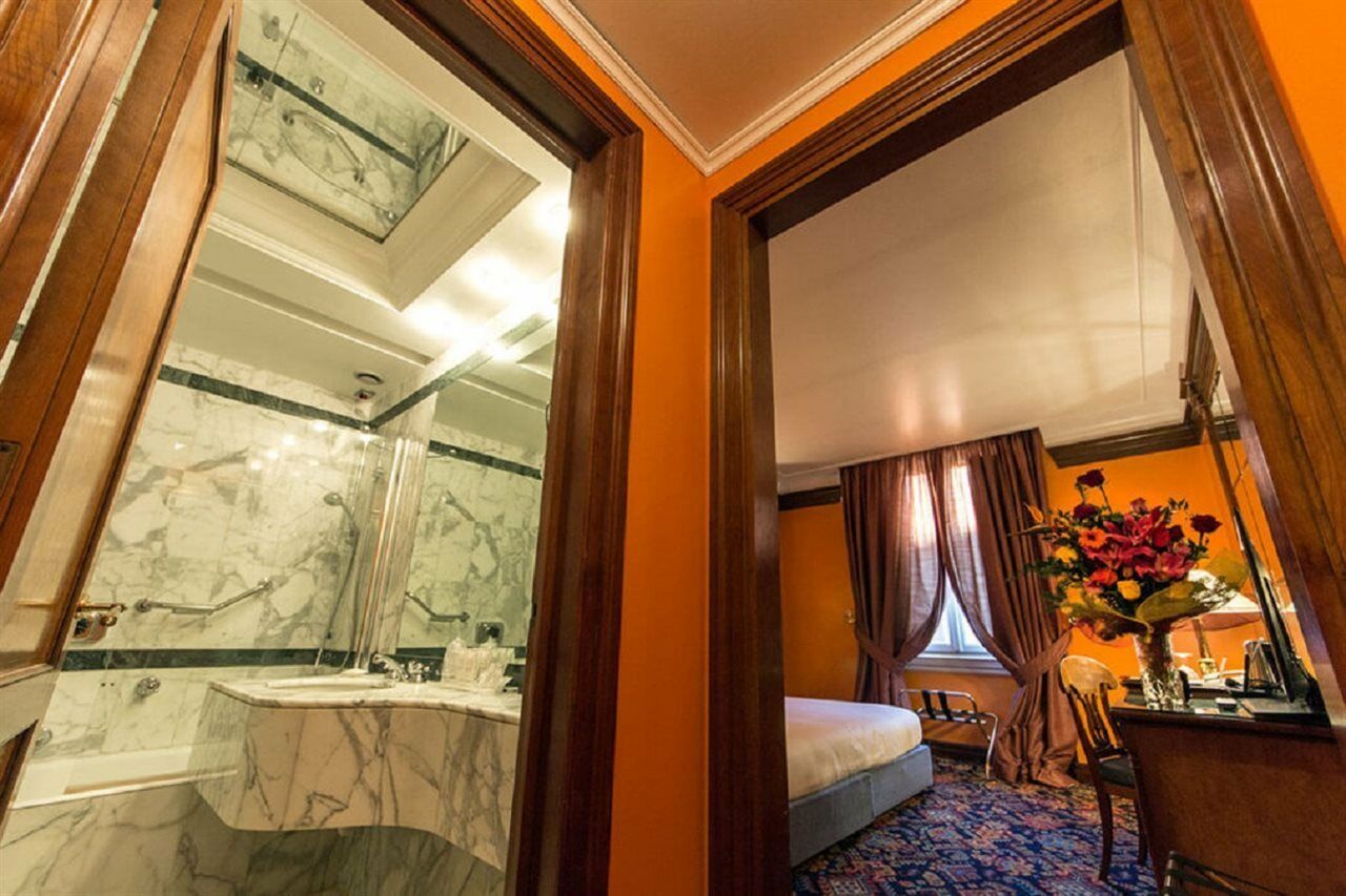 Hotel Albani 4*
