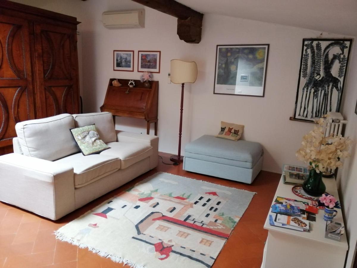 Il Salone, Bel Monolocale In Campagna