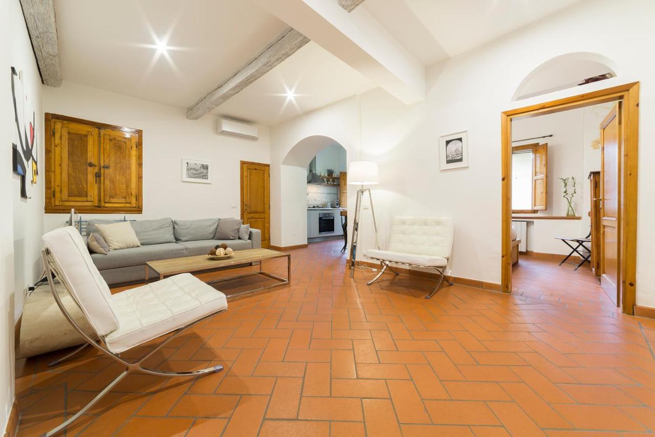Santa Maria Novella 6 Sleeps Near The Station Appartement