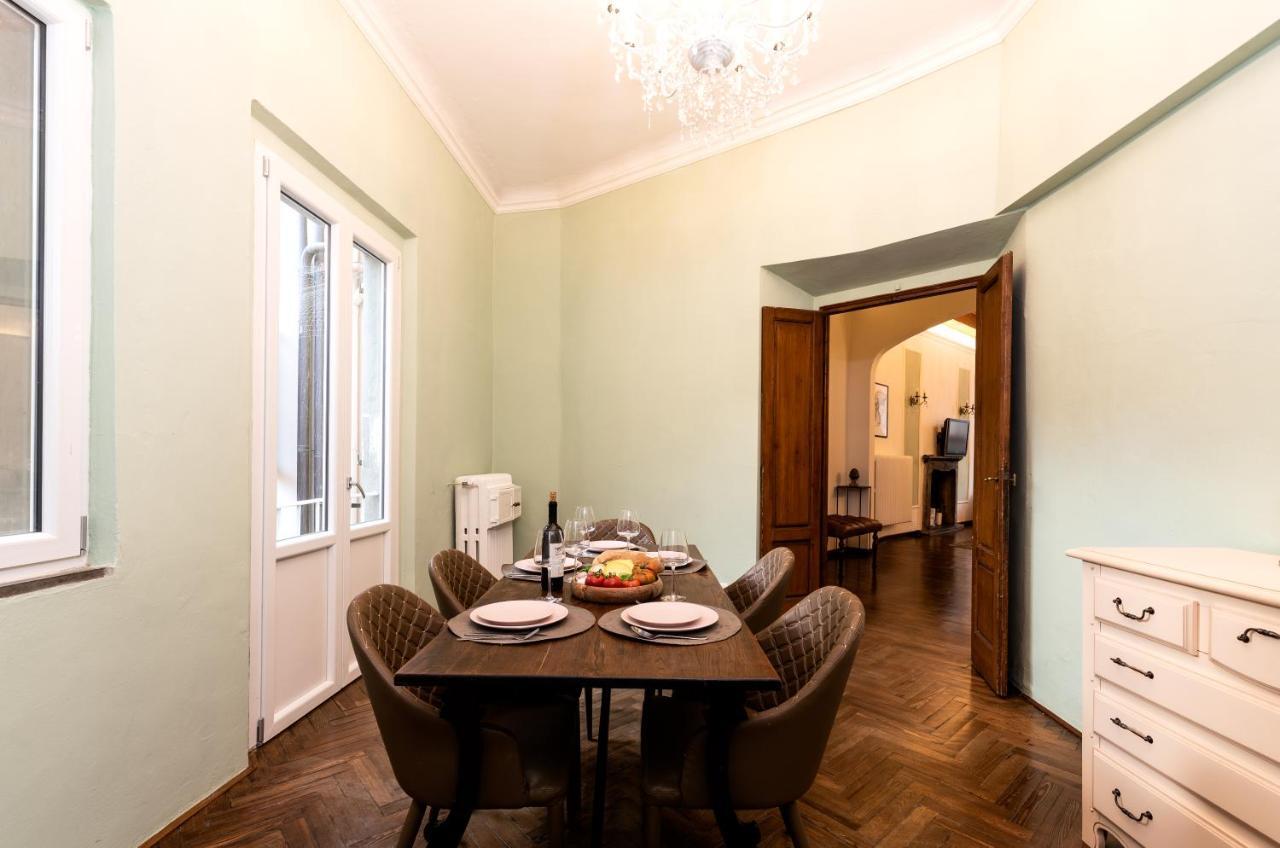 Historic Center Palace - Huge 4 Bedrooms Santa Croce - By Likehomeflorence Lejlighed *